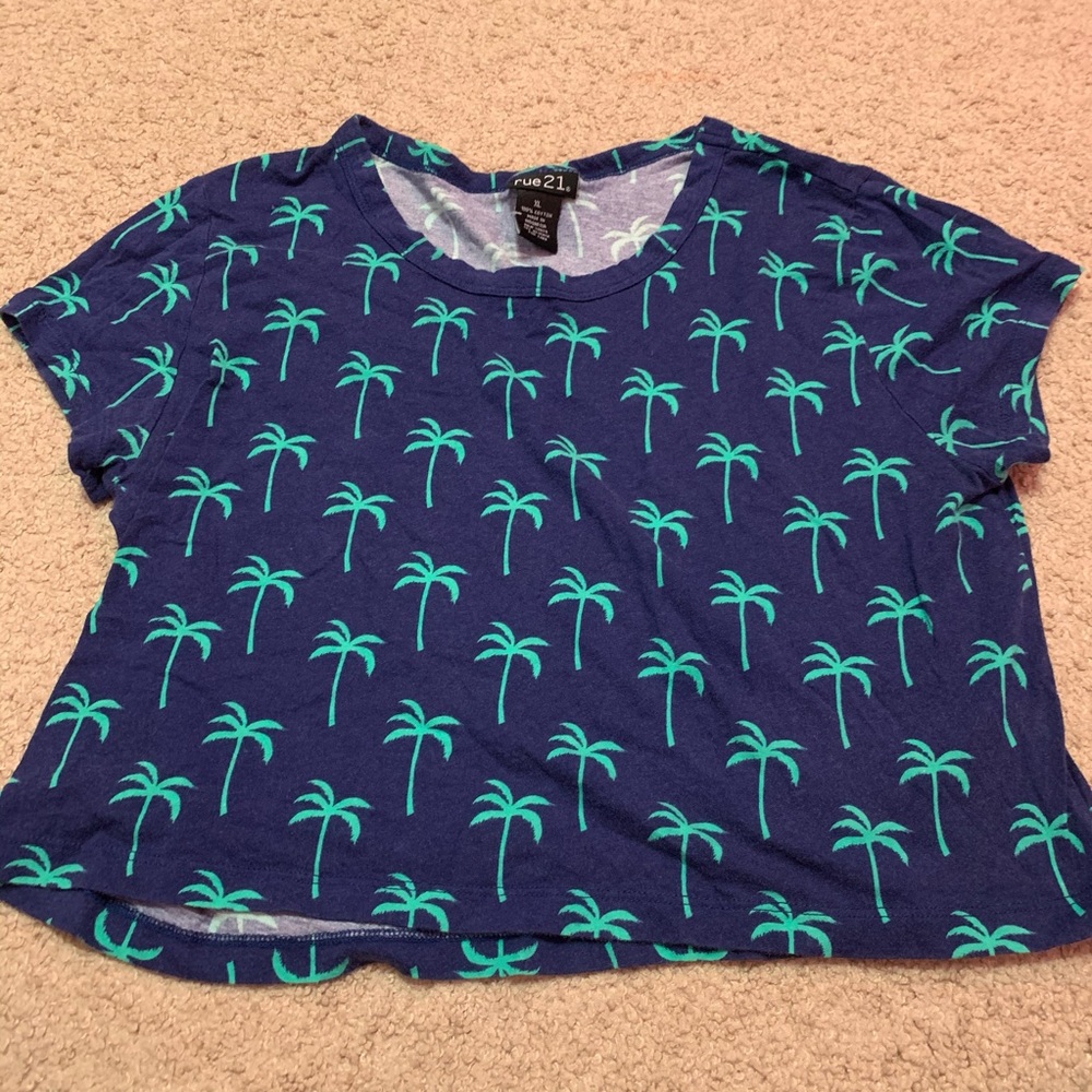 Short sleeve crop top
